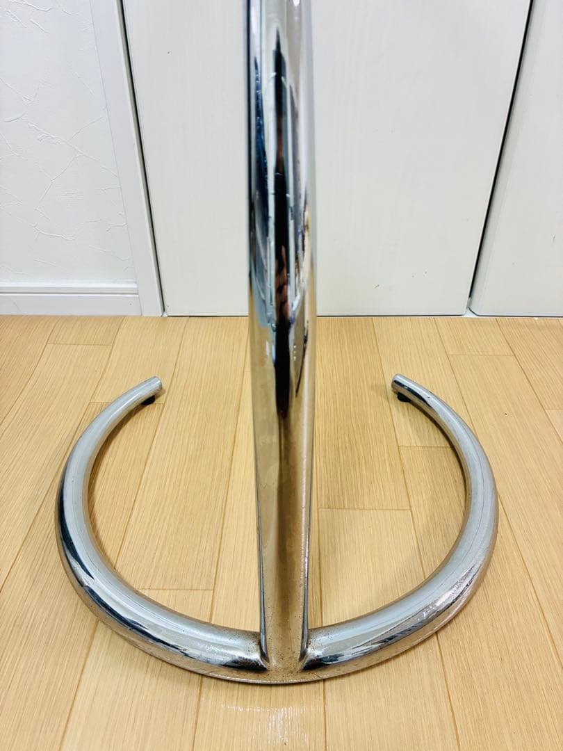 【最終価格】IDC大塚 ガラスラウンドテーブル　サイドテーブル　コーヒーテーブル