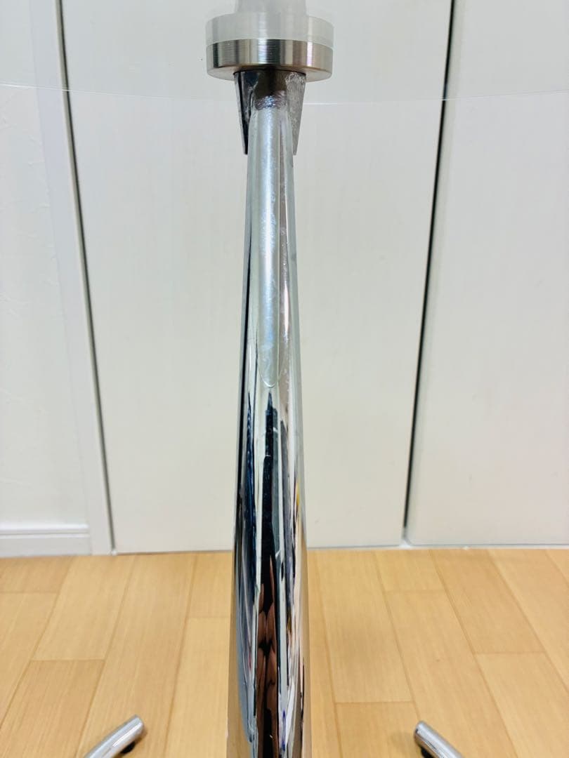 【最終価格】IDC大塚 ガラスラウンドテーブル　サイドテーブル　コーヒーテーブル