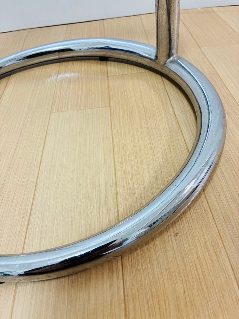 【最終価格】IDC大塚 ガラスラウンドテーブル　サイドテーブル　コーヒーテーブル