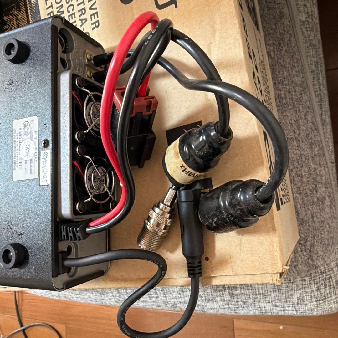 YAESU FT-100D トランシーバー　ジャンク品