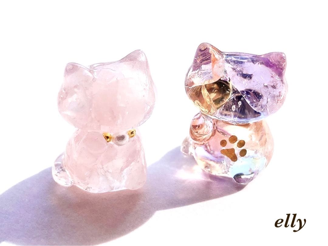 【sawasawa様】天然石　ムーンストーン　和柄　じゃれ猫　レジン　ストラップ