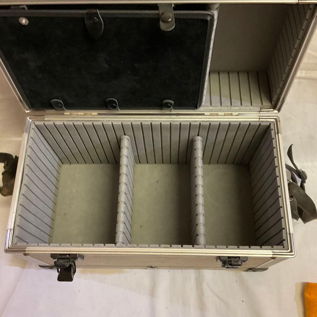 期間限定値下げ　キャノン　EOSレンズ各種4本+ストロボ+EOS650 +おまけ