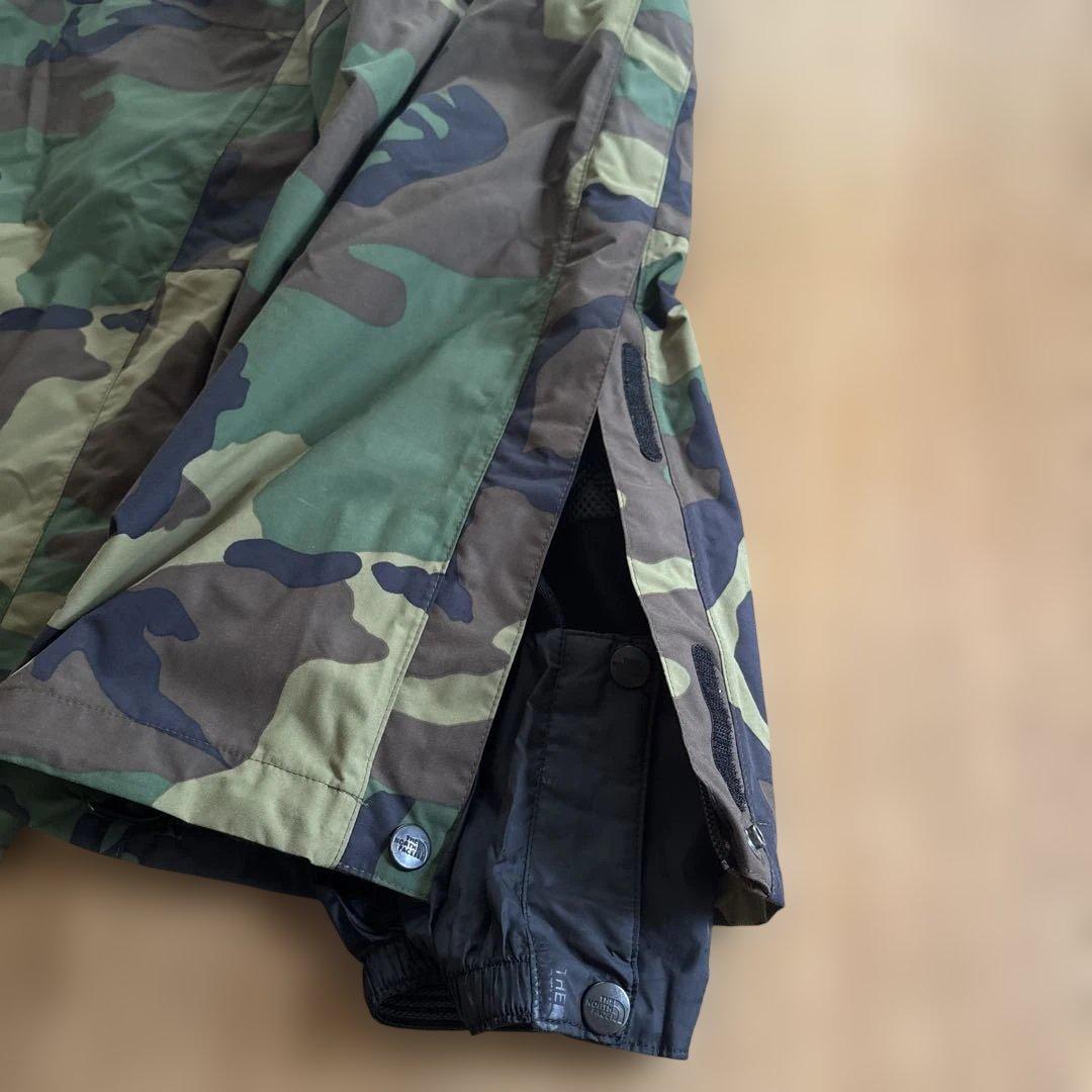 Eina。The North Face 子ども用 スノーボードウェア