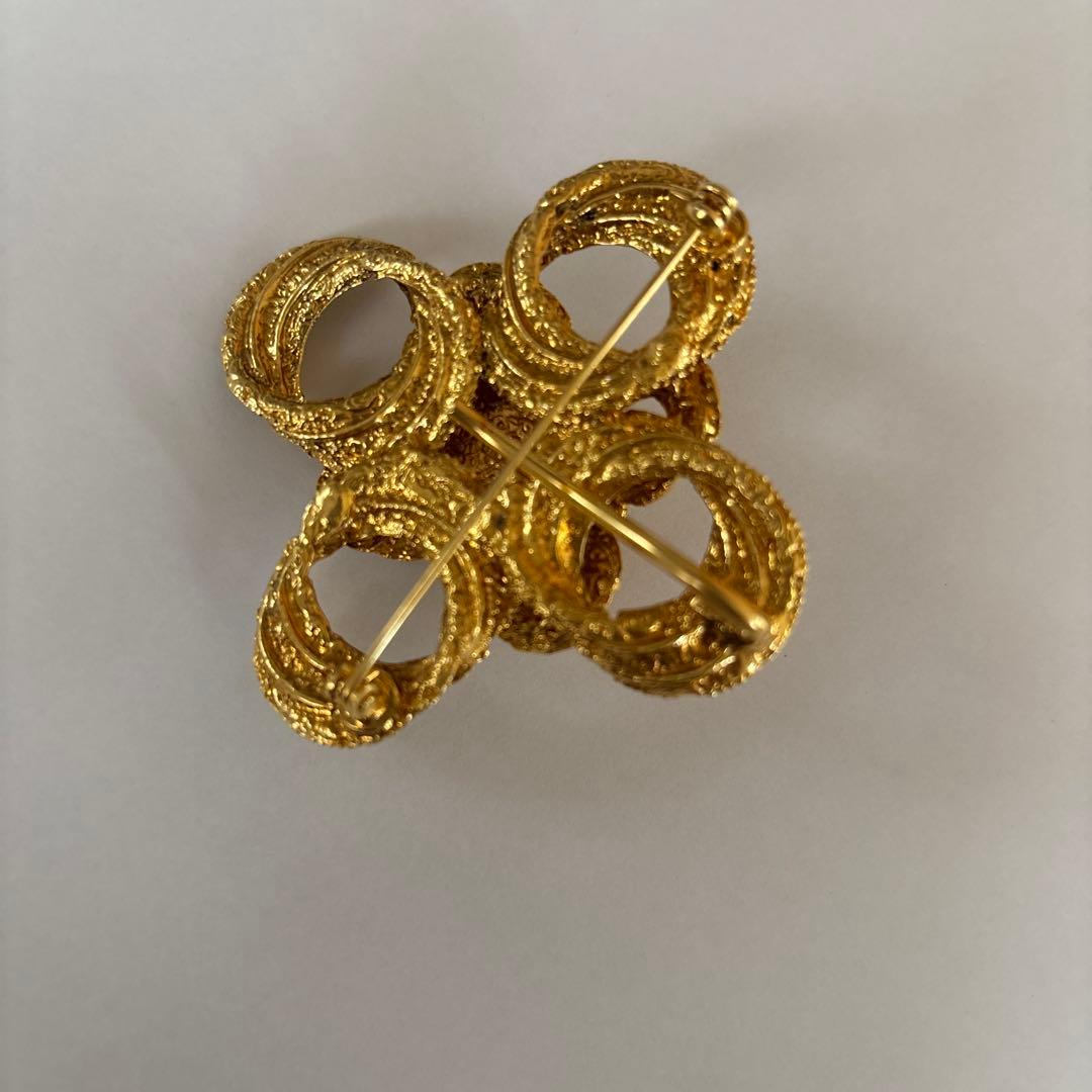 イヴサンローランブローチYves Saint Laurent YSLヴィンテージ