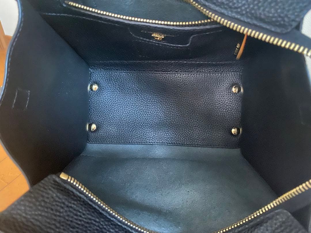 Ferragamo フェラガモ バッグ　21-F478 AMY 黒