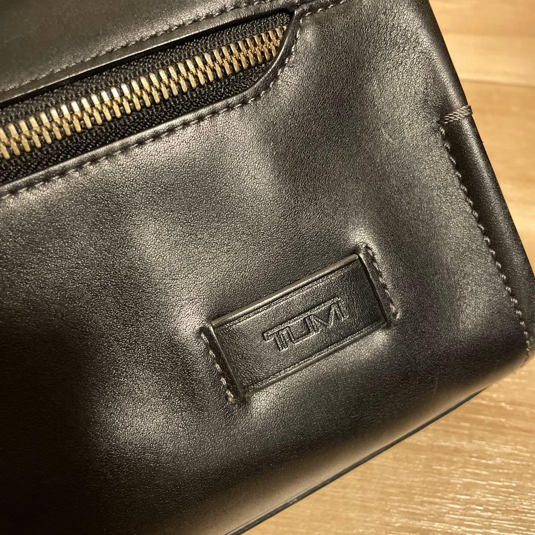 美品！TUMIビジネスバッグ/かばん/