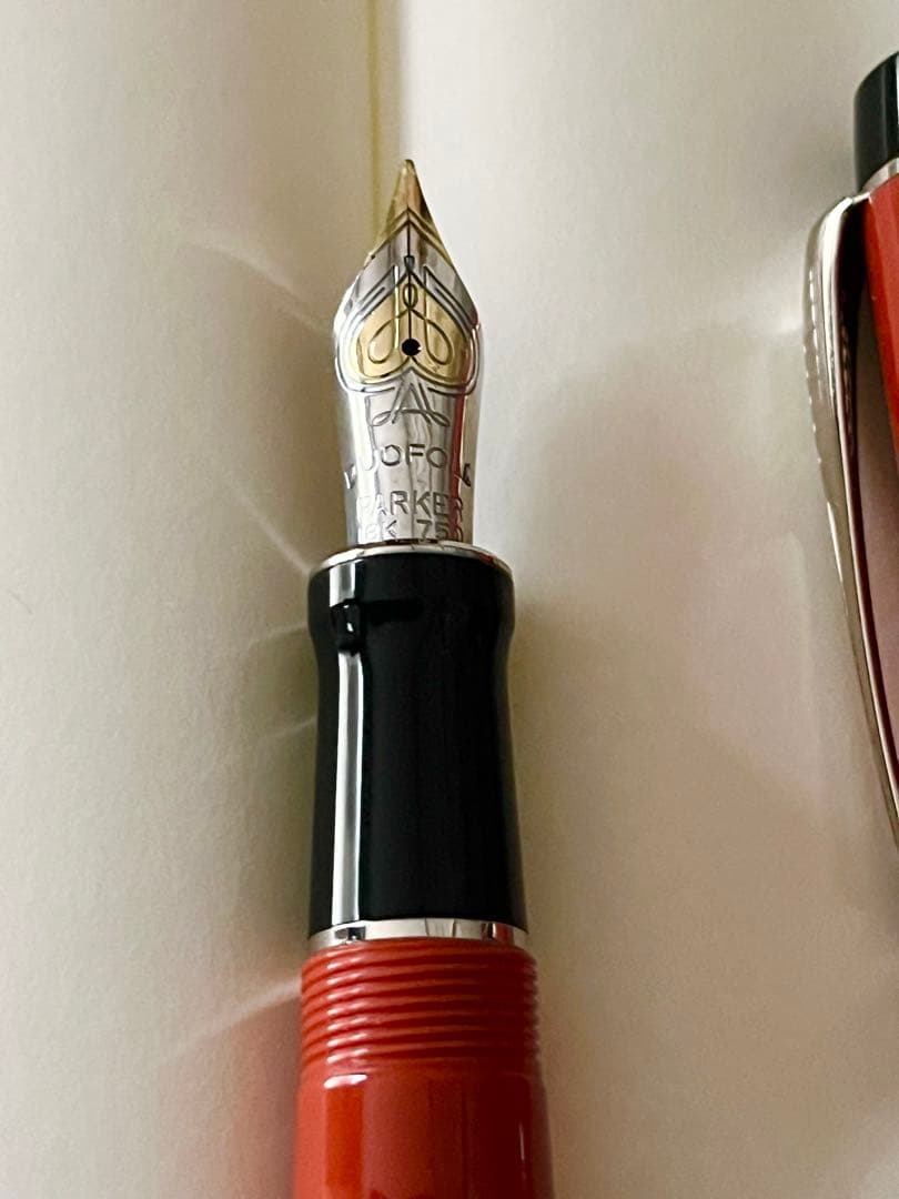 Parker デュオフォールド　ビッグレッド　センテニアル　Fニブ