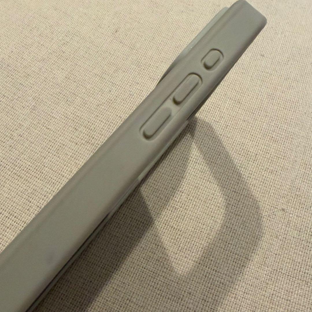 RIMOWA iPhone17pro ケース