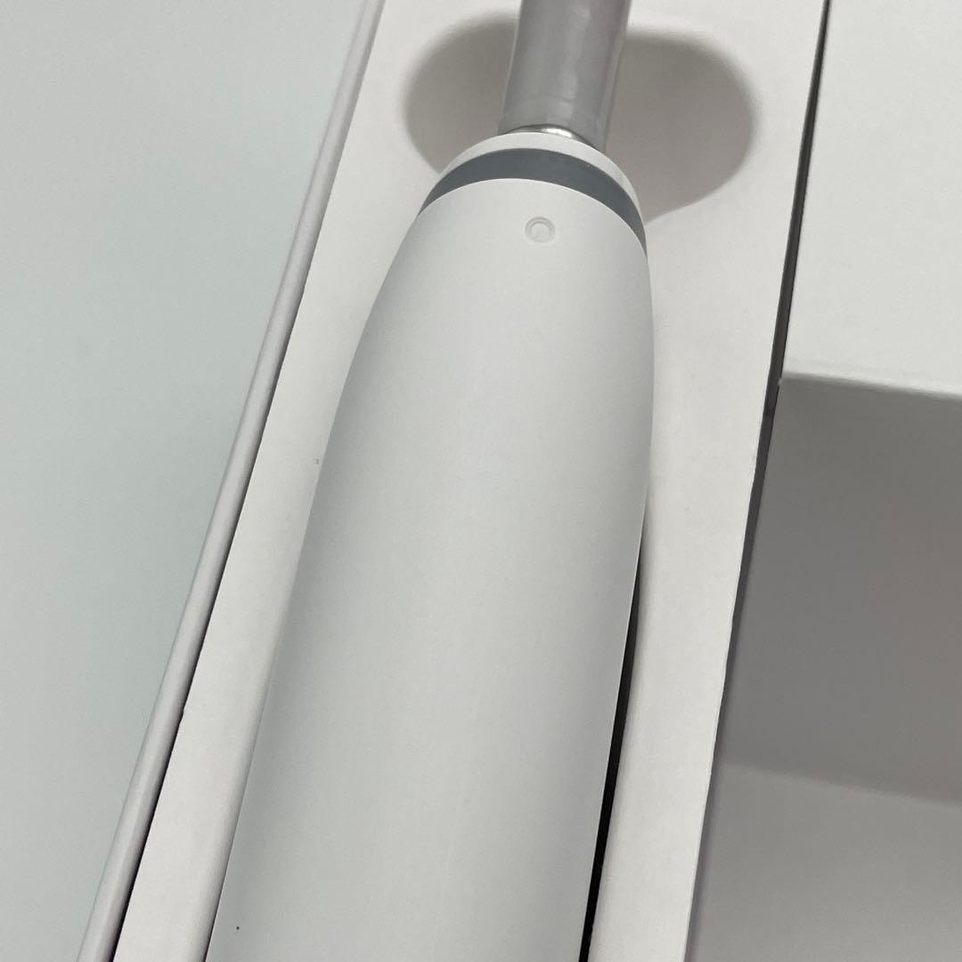 【H41】ブラウン オーラルB iOシリーズ 6 電動歯ブラシ　箱無し