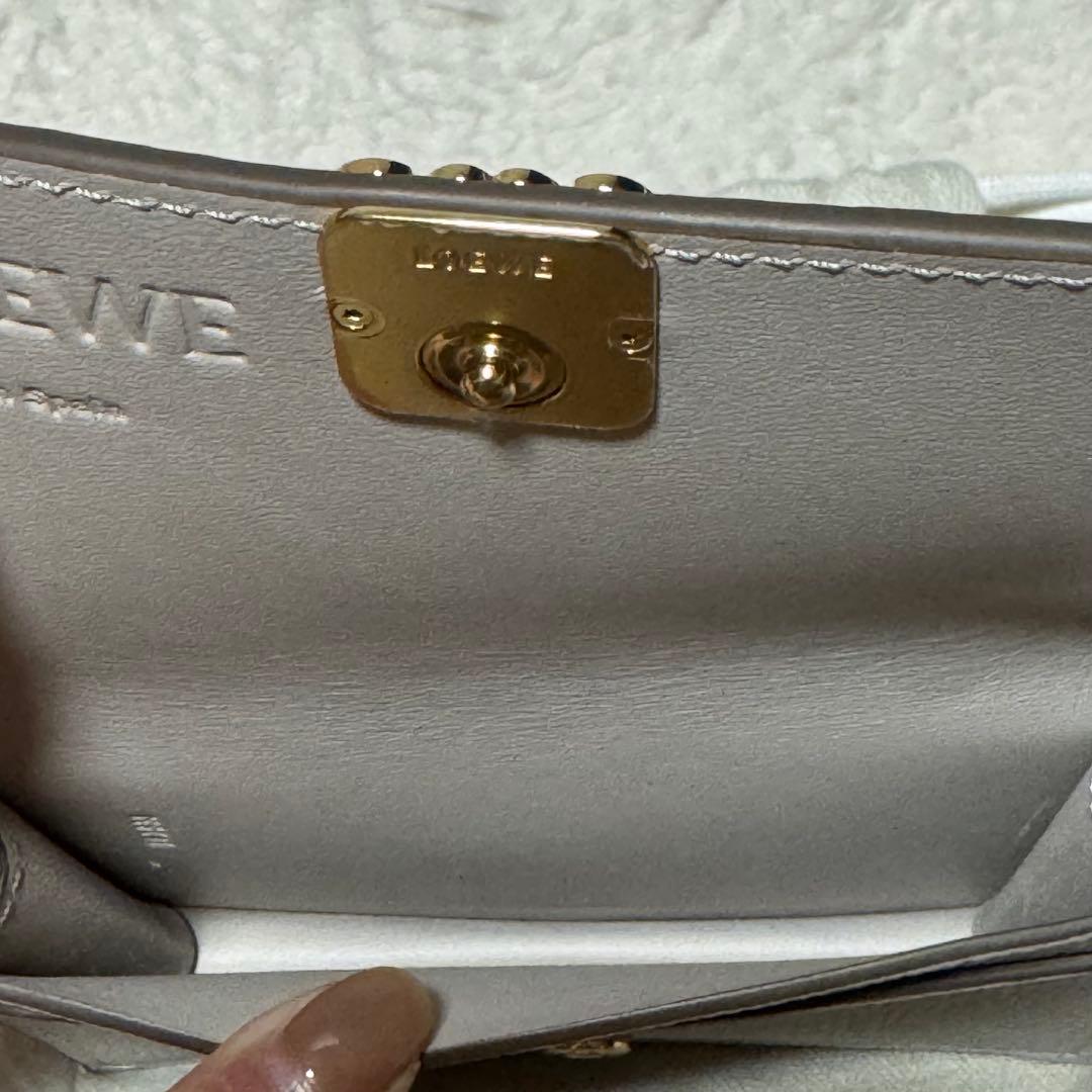 新品　ロエベLOEWE 名刺入れ アナグラムビジネスカードホルダーライトゴースト