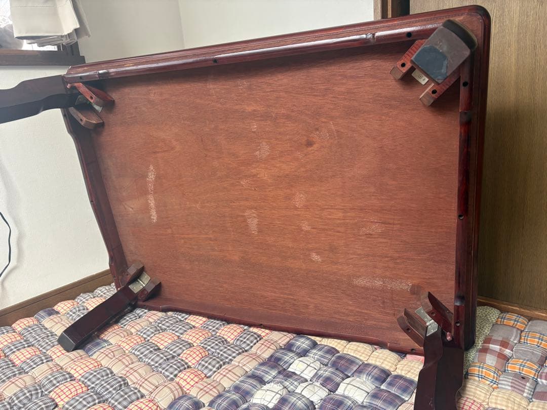 木製ダークブラウン座卓、アンティークセンターテーブル、折り畳みタイプ