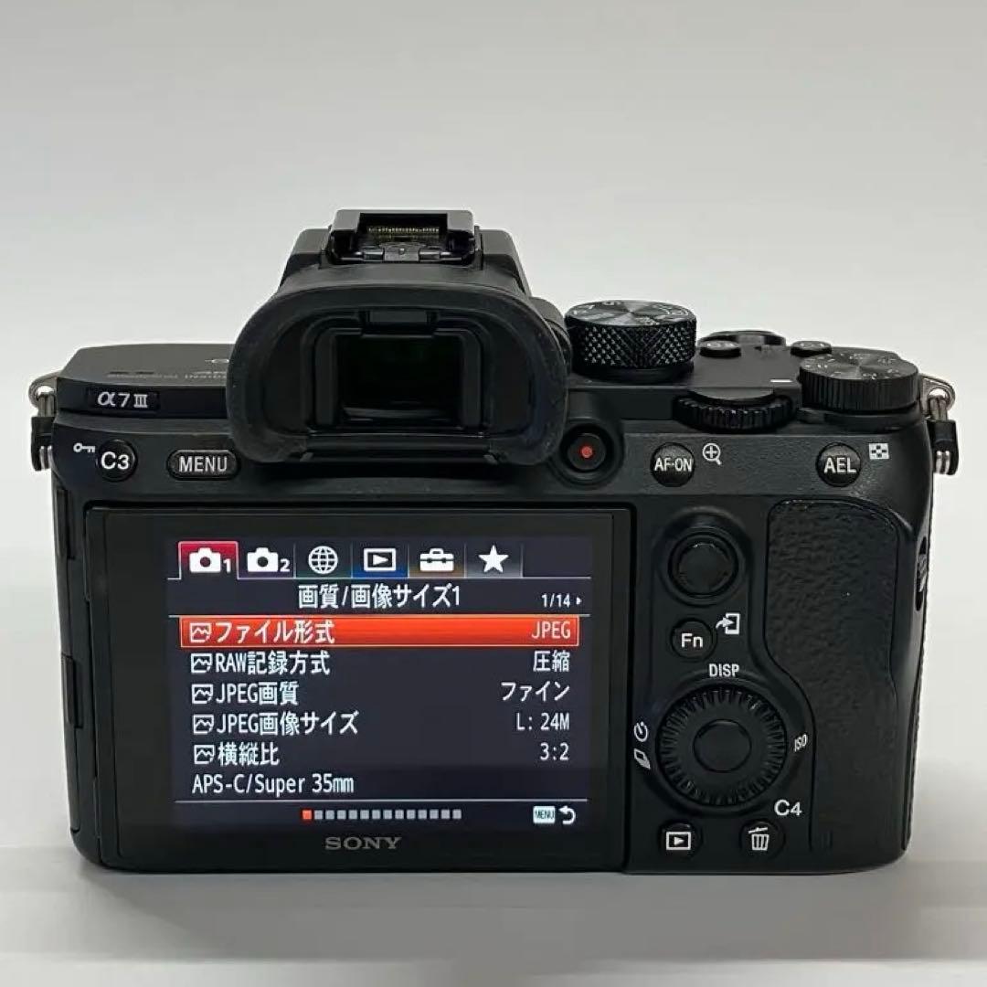 【美品】SONY α7III ミラーレスカメラ 本体
