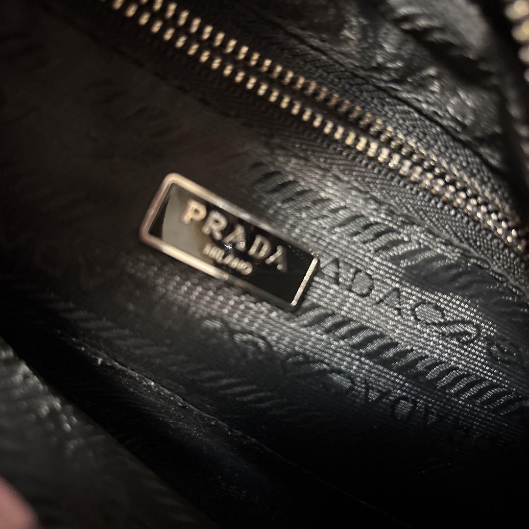 PRADA ブラック ショルダーバッグ 並行輸入