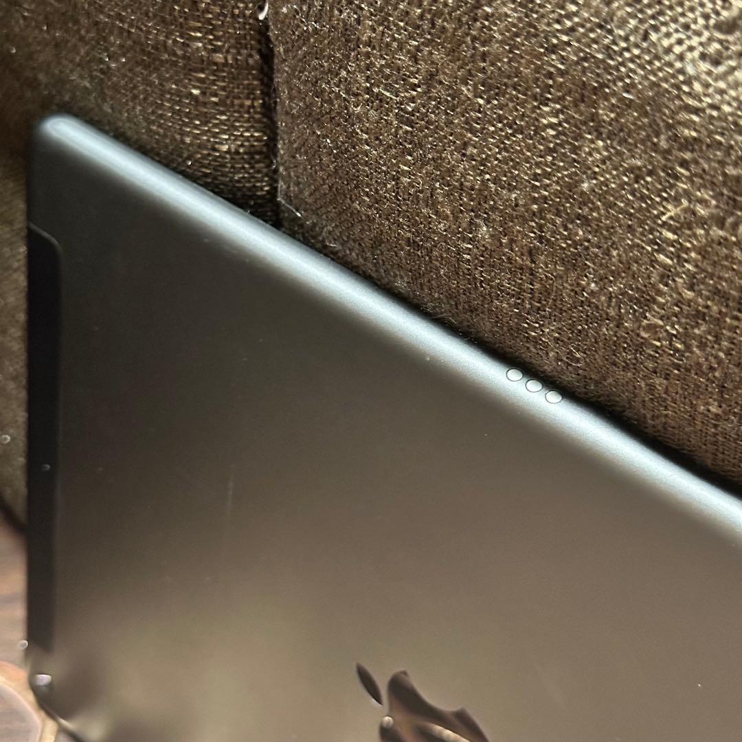 iPad スペースグレー 本体