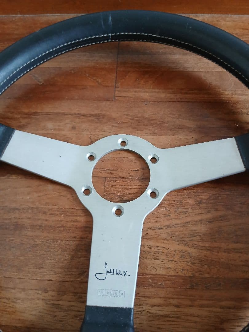 コ*ク様 MOMO \"Jacky Ickx\" steering wheel 少し