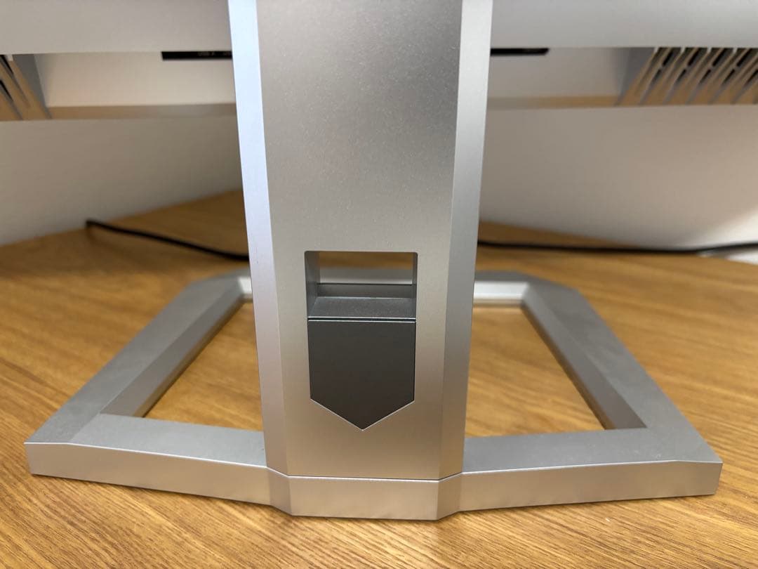 Innocn 32インチ　4Kディスプレイ