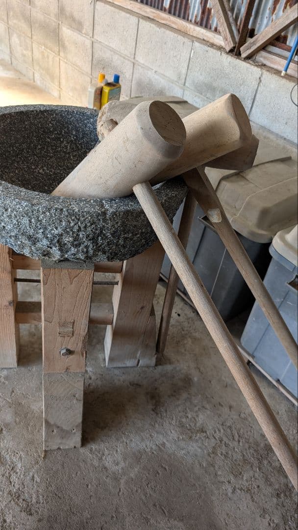 石製臼と木製杵セット 直径約40cm 引き取り限定