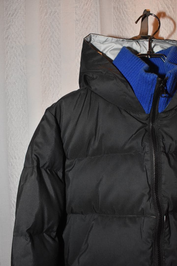 Crescent down worksブラックダウンジャケット フード付き