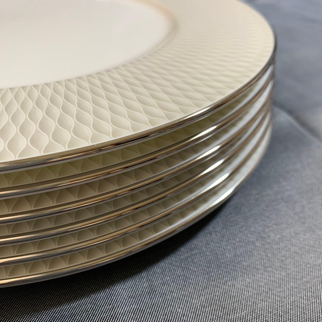 ナルミ　プロ　スタイル　ラッフル　プラチナ　ディナープレート　シルバー　大皿