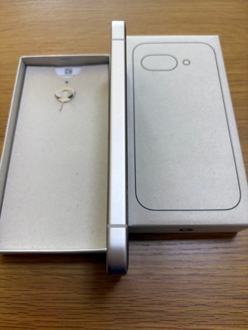 Google Pixel 7a ホワイト 本体auにて購入（数回使用、残債なし）