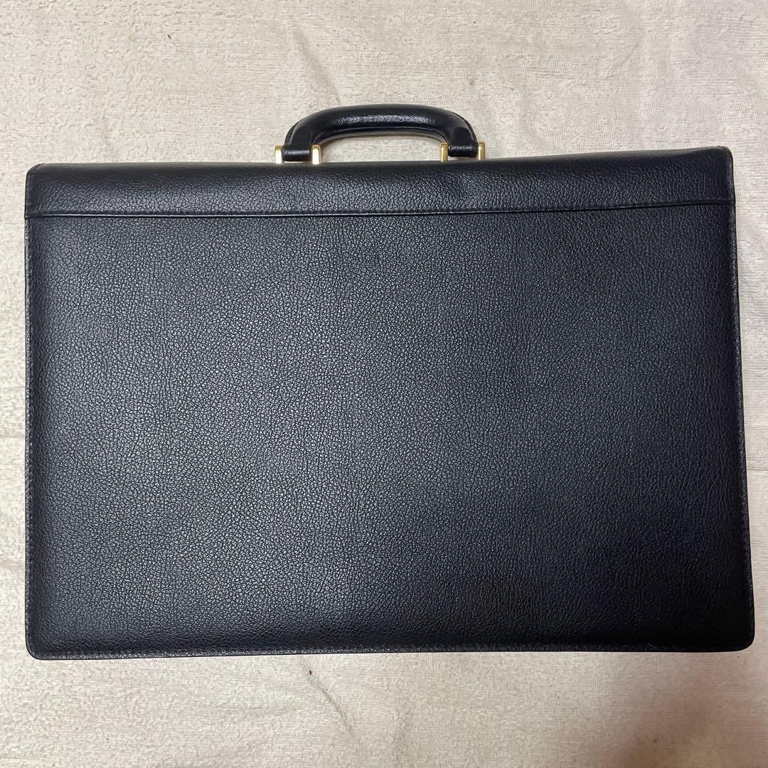 【即日発送】　サルヴァトーレ フェラガモ　ブラック レザー ブリーフケース