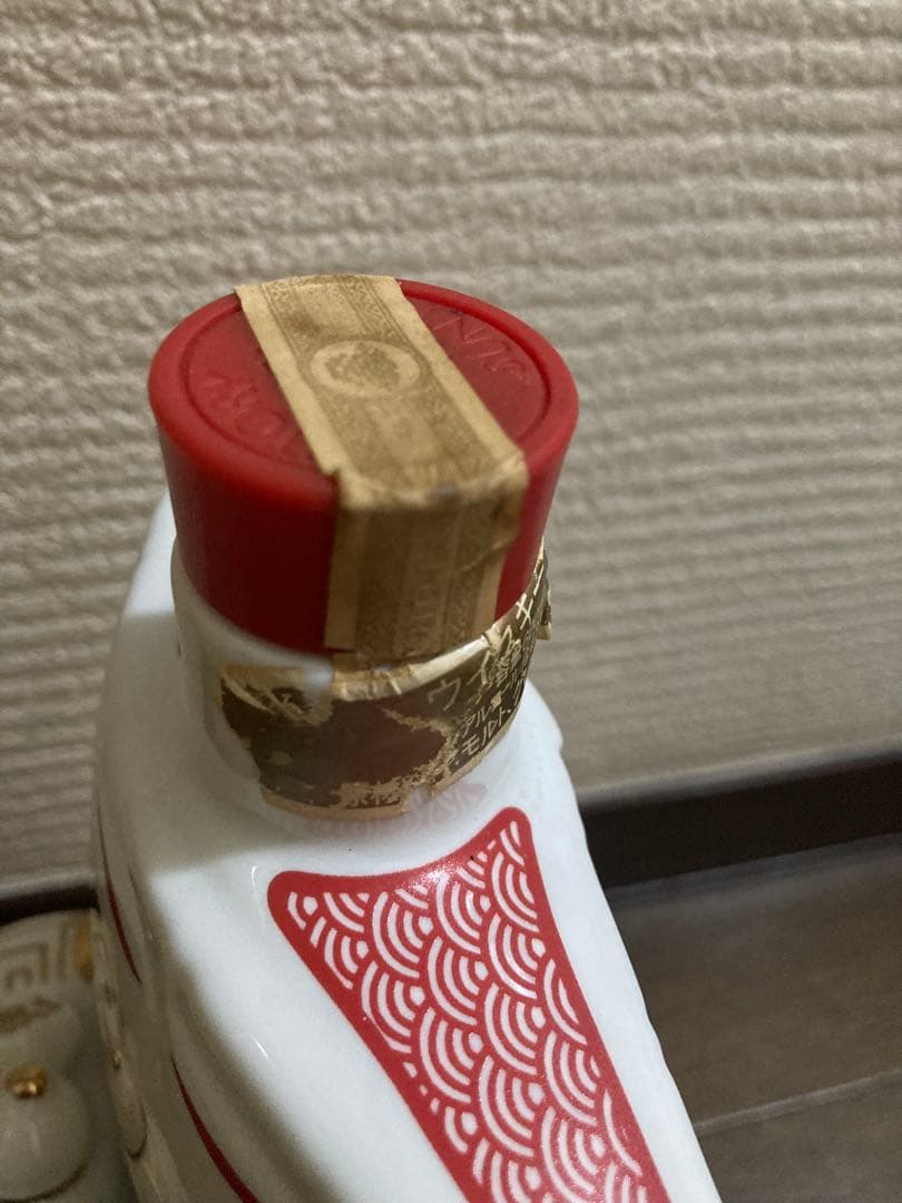 サントリーローヤル干支ボトル2001年巳年