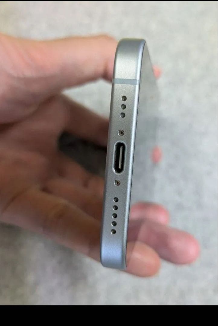 iPhone15 128GB ブルー