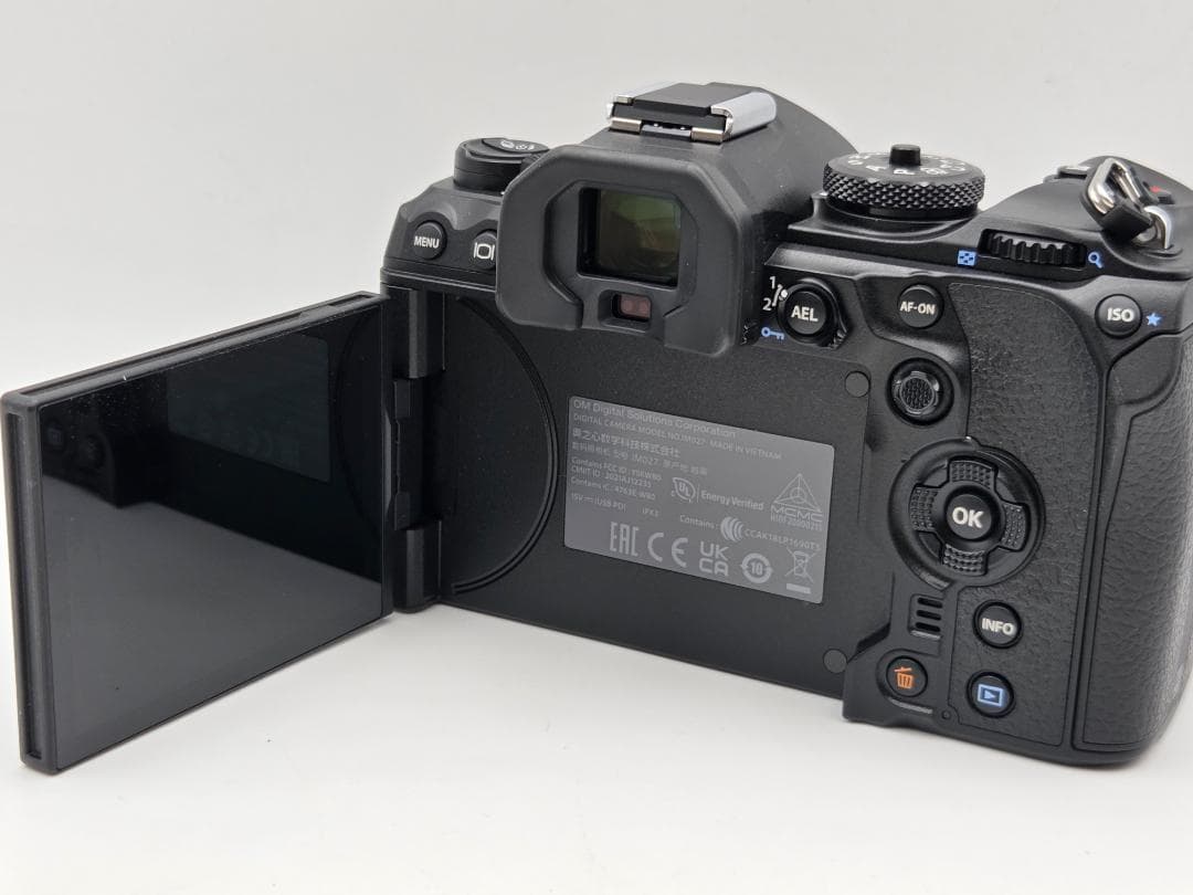 【美品】OLYMPUS OM SYSTEM OM-1 ボディ 1,529ショット