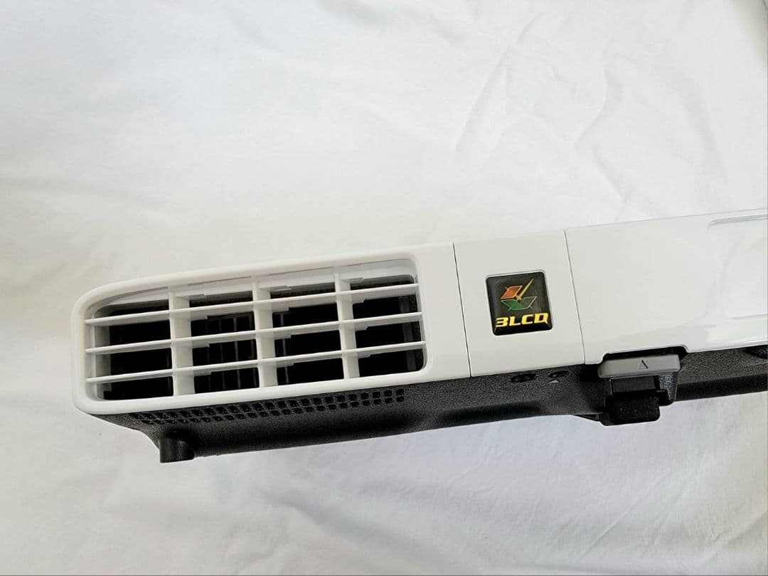 21h：EPSON「EB-1771W」プロジェクター