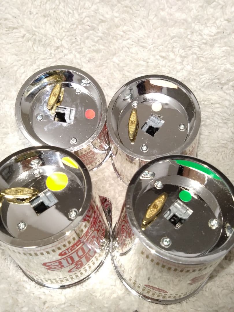 日清食品　 カップヌードル型のオルゴール4個