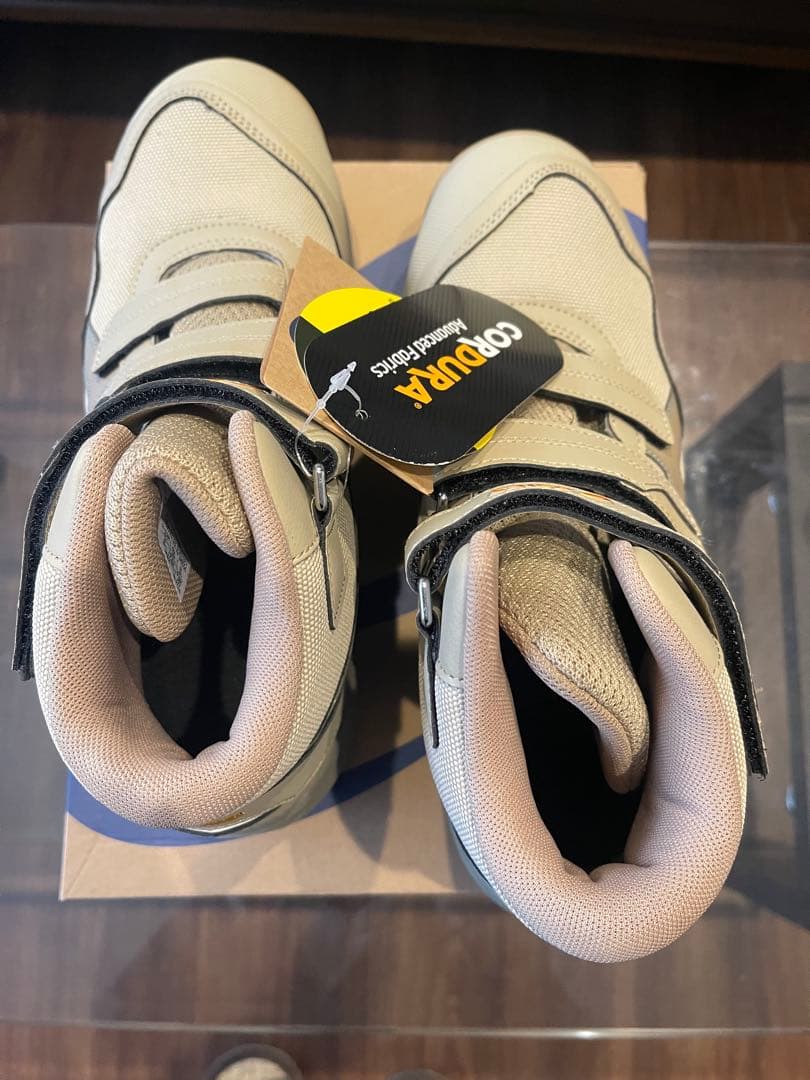 限定色　26.0 ASICS WINJOB CP216 TOUGH