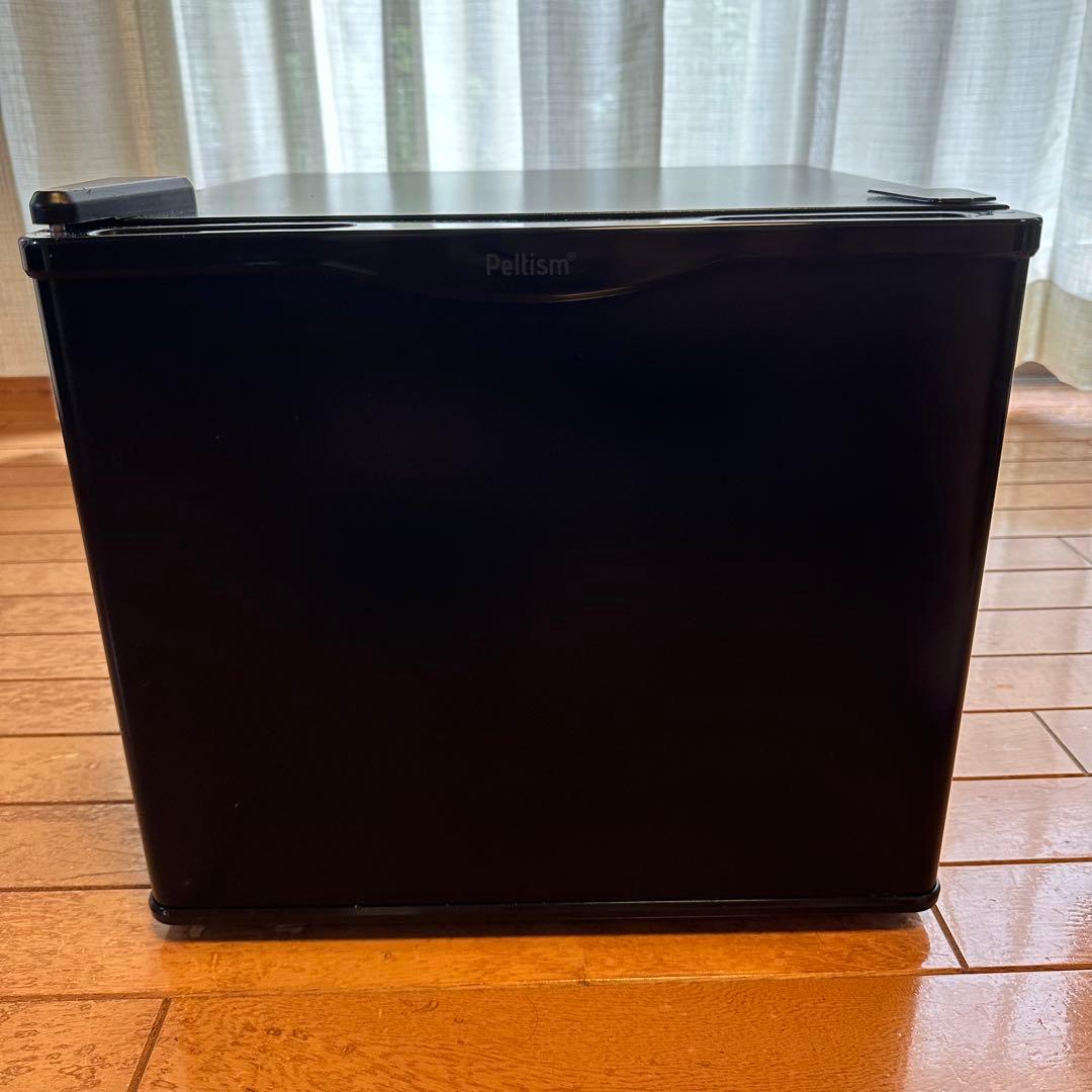 Peltism Proシリーズ　17リットル型小型冷蔵庫