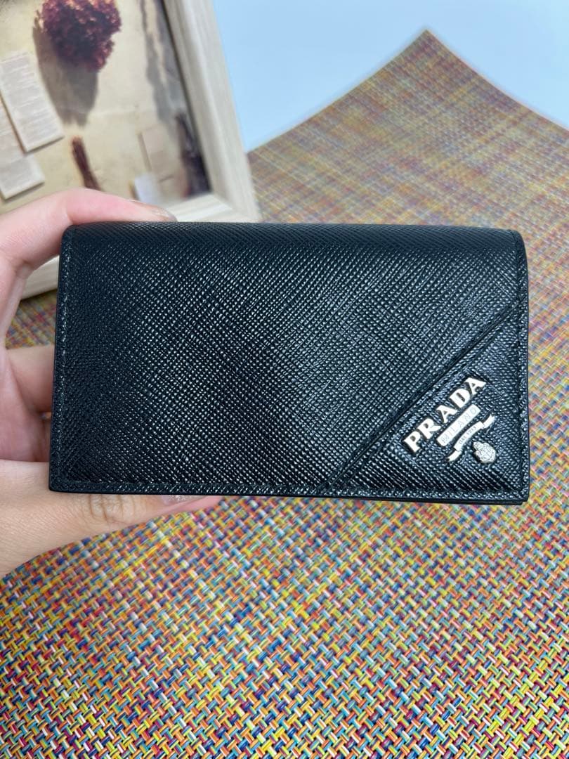 ✨極美品✨PRADA プラダ　サフィアーノレザー　カードケース　名刺入れ　黒