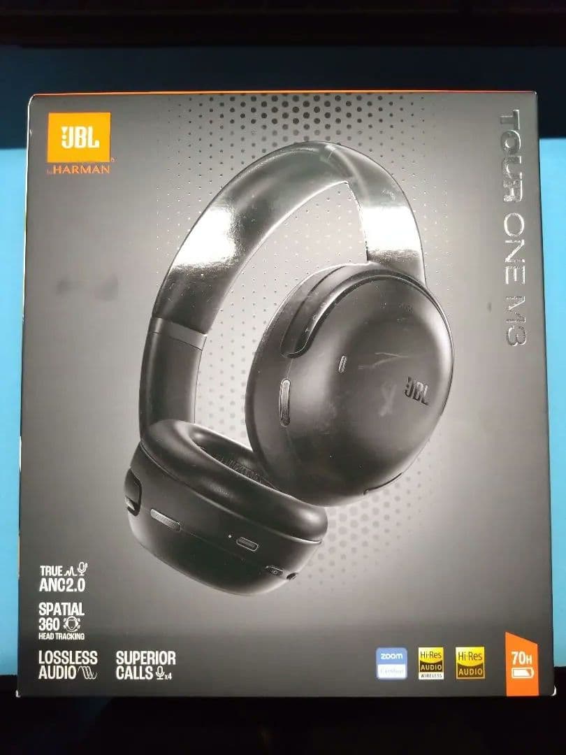 ヘッドホン JBL Tour One M3