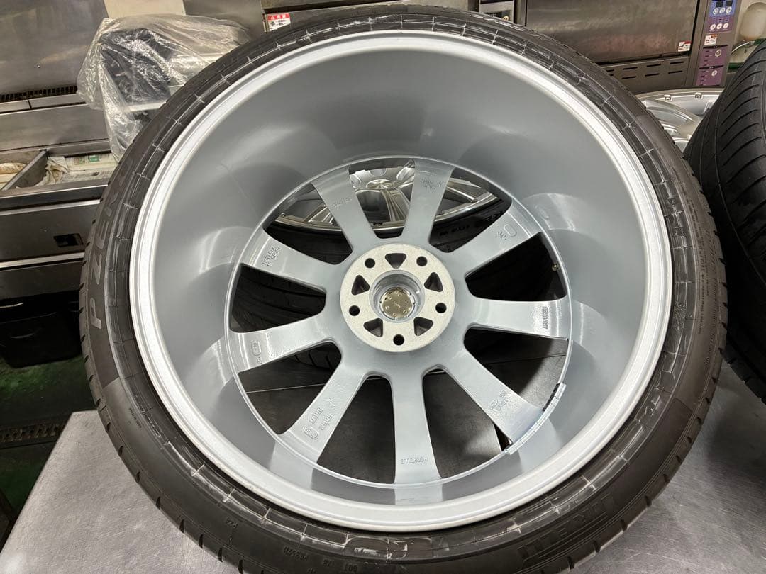 ポルシェカイエン、アウディQ7 22インチ新品ホイールと中古タイヤセット