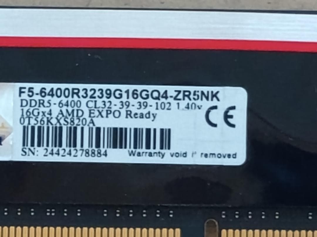 TRX50訳アリ メモリ 64GB付き