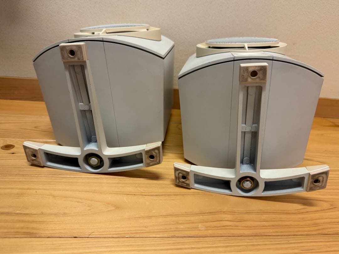 SOLID ホワイト スピーカー