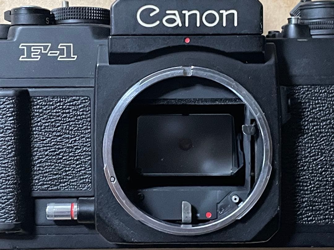 Canon F-1 一眼レフカメラ 35mmフィルム