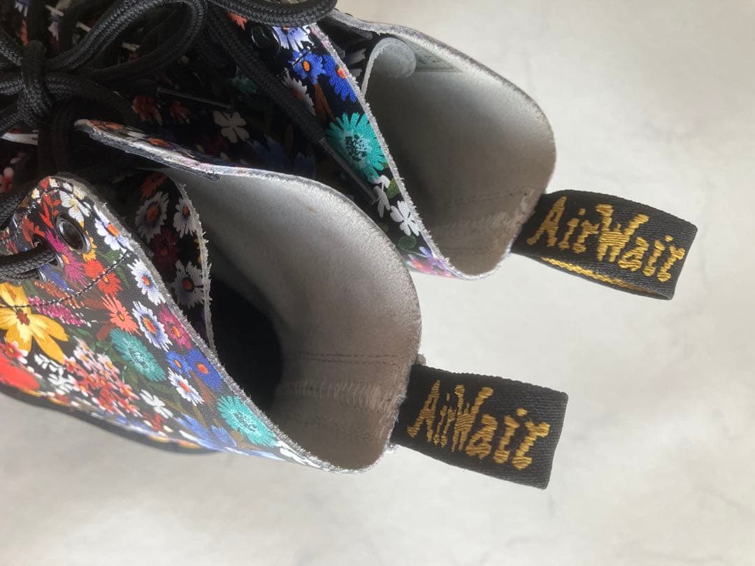 【未使用級】Dr.Martin　ドクターマーチン　花柄ブーツ US5 24cm