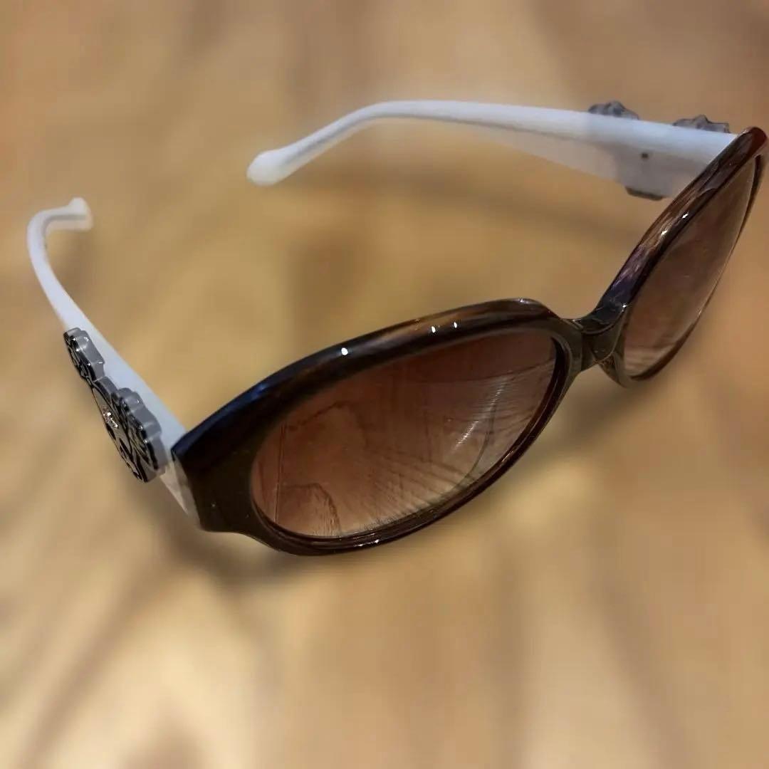 新品サングラス　Viviene Westwood