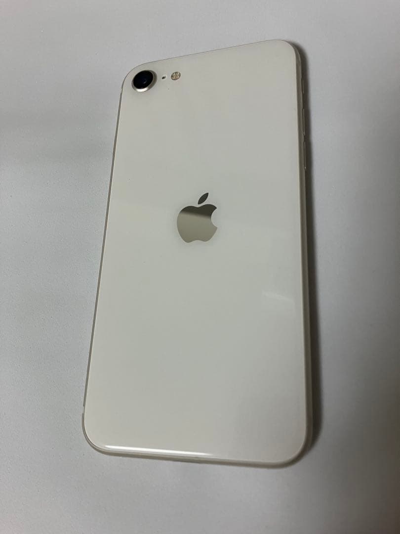 美品Apple iPhone SE3 バッテリー100% SIMフリー