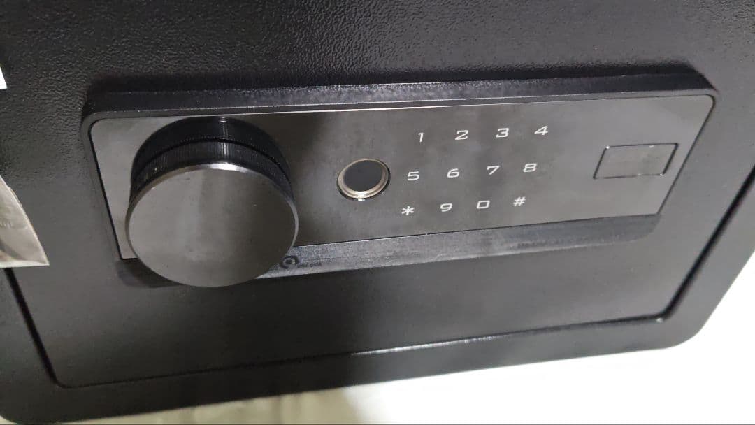 GIRGBE 家庭用金庫