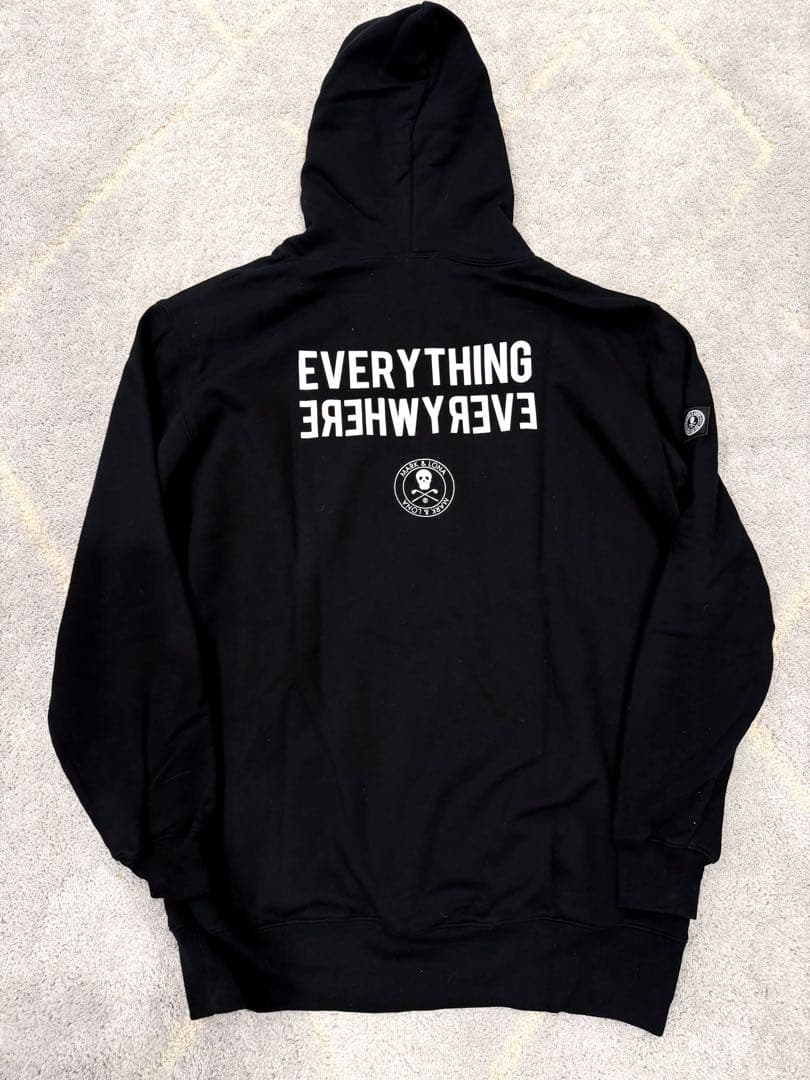 MARK&LONAプルオーバーパーカー