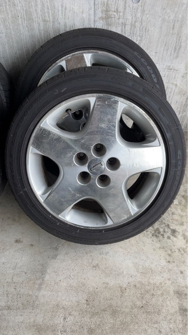 日産　Y34セドリック純正ホイール　17インチ