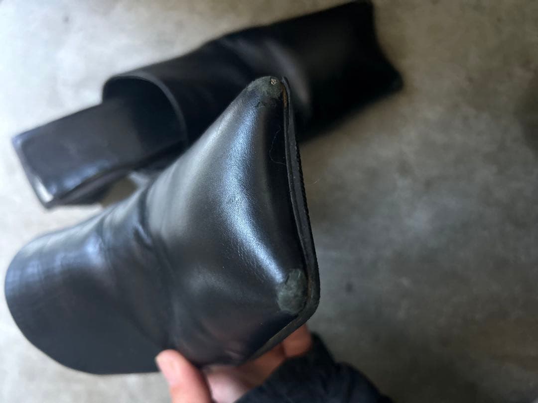 BALENCIAGAレザーミュール