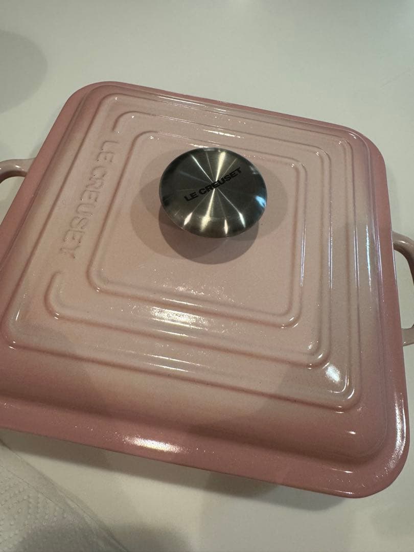 LE CREUSET 鋳鉄製 両手鍋 ピンク 約24cm