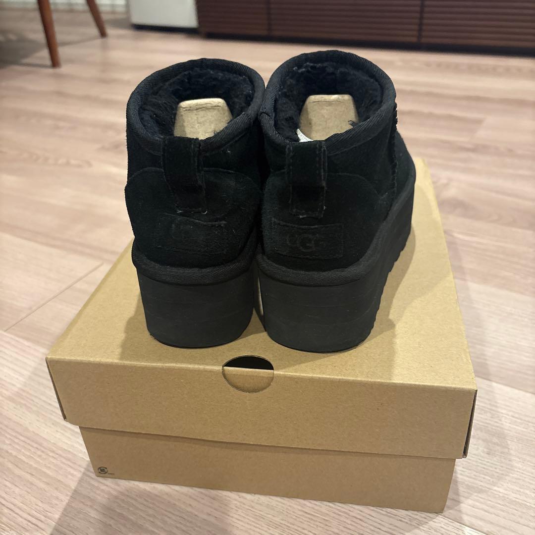 アグ　クラシックウルトラミニプラットフォーム