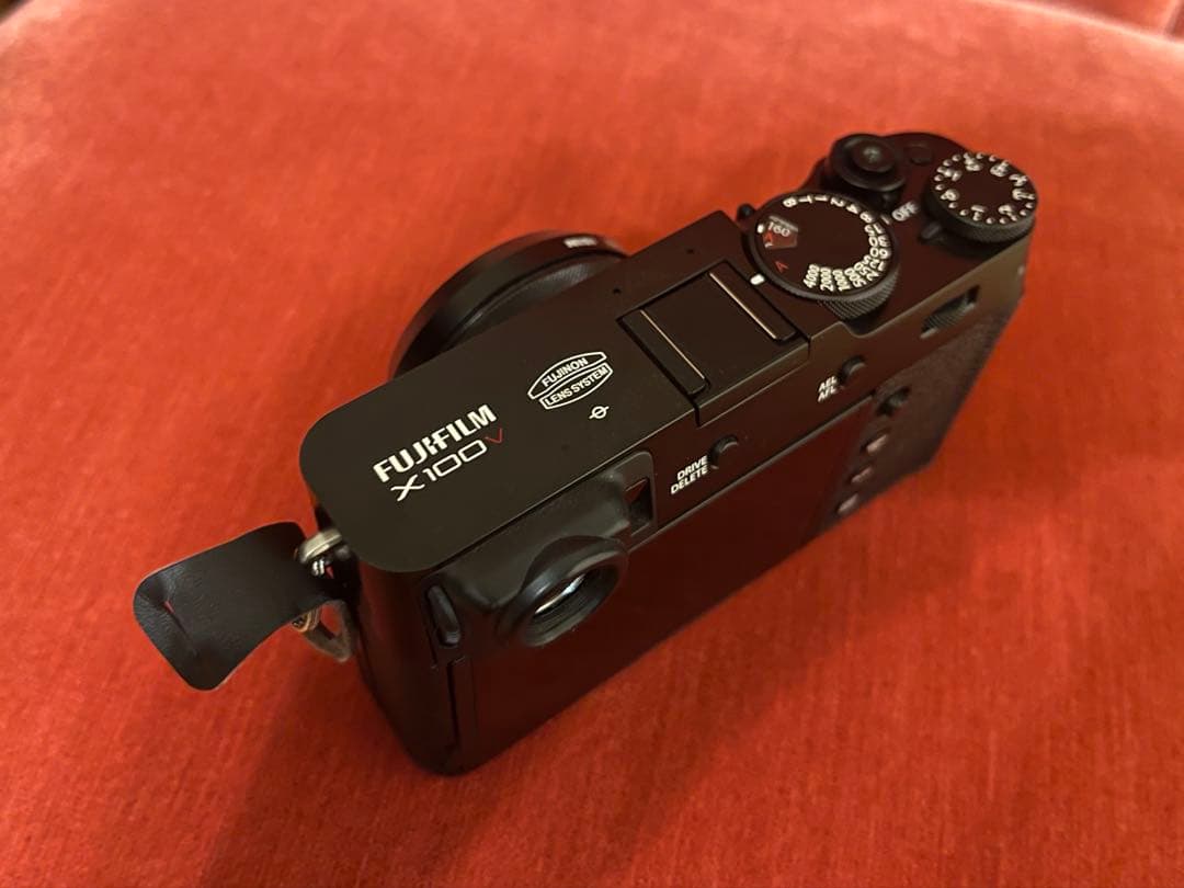 FUJIFILM X100V ブラック美品(200SHOT)