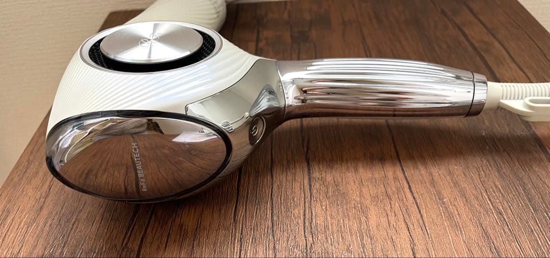 リファ　ビューティック　ドライヤー　大風量ホワイト　白 RE-AJ02A