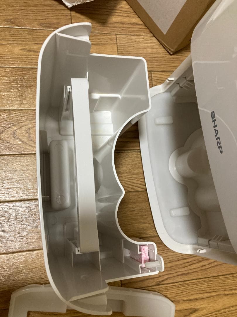 ★美品★ シャープ 衣類乾燥除湿器 CV-F71-W ホワイト 2016年製